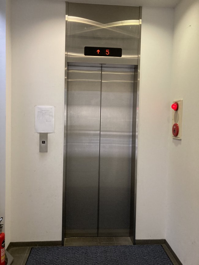 ルーセント赤坂-エレベーター