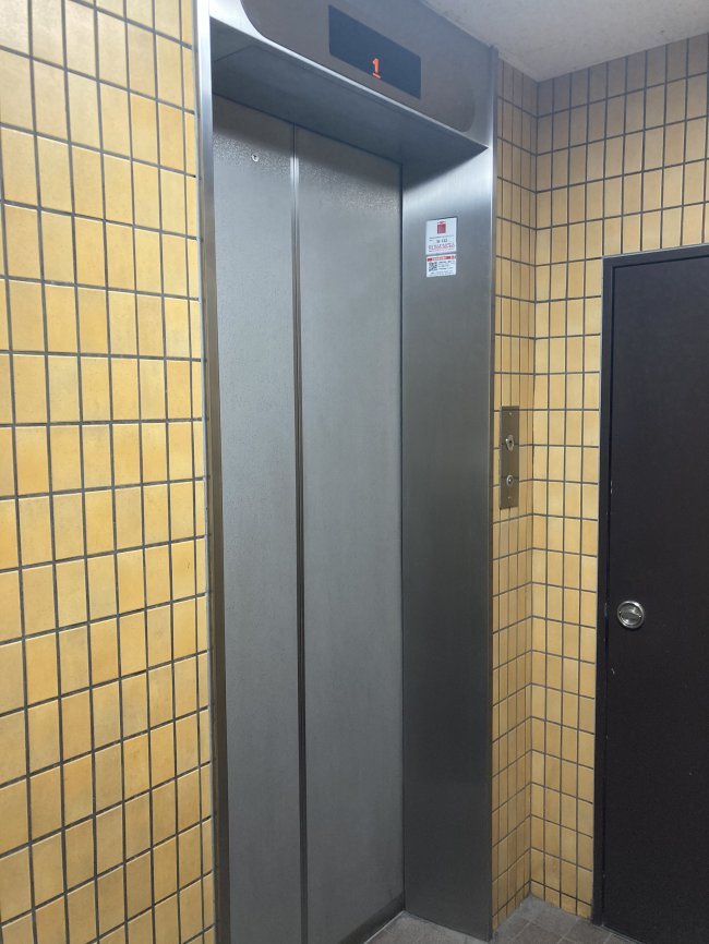 赤坂ヒルサイドビル-エレベーター