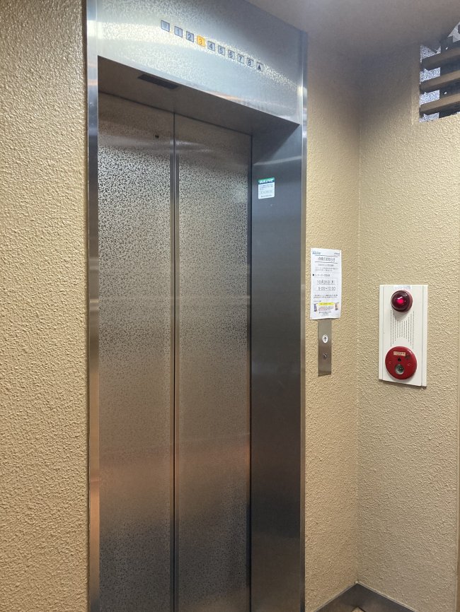 赤坂中村ビル-エレベーター