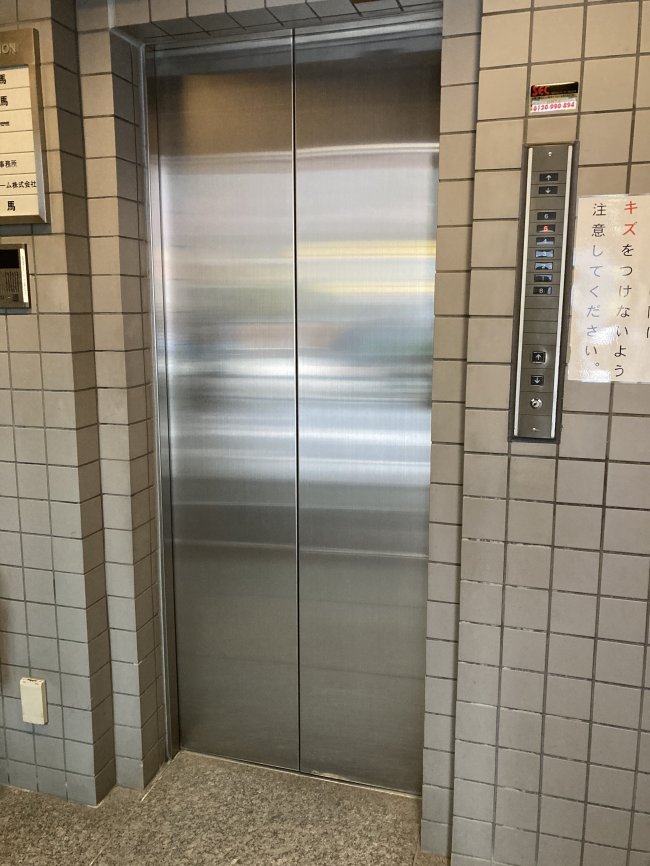 赤坂有馬ビル-エレベーター