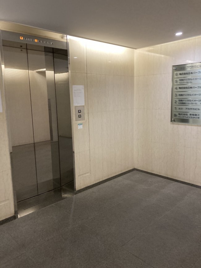 タク・赤坂ビル-エレベーター
