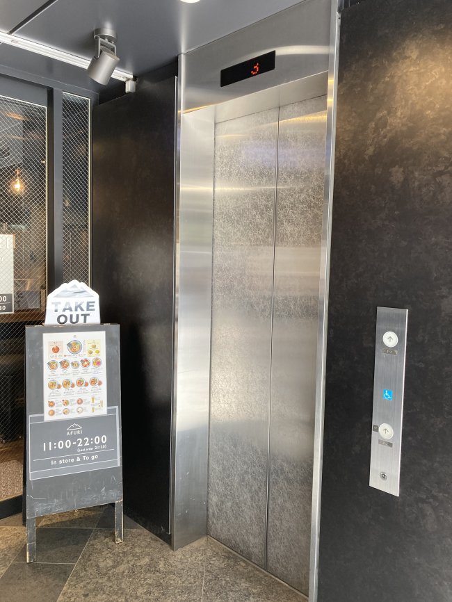 麻布十番TSビル-エレベーター