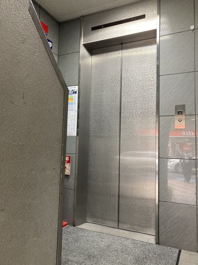 リバーレ麻布十番ビル-エレベーター