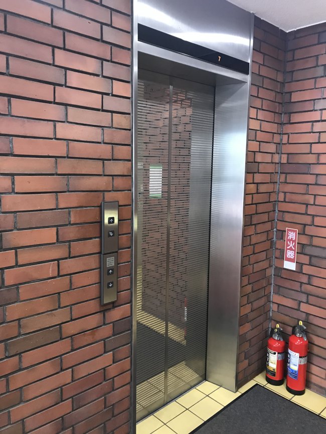 愛宕山弁護士ビル-エレベーター