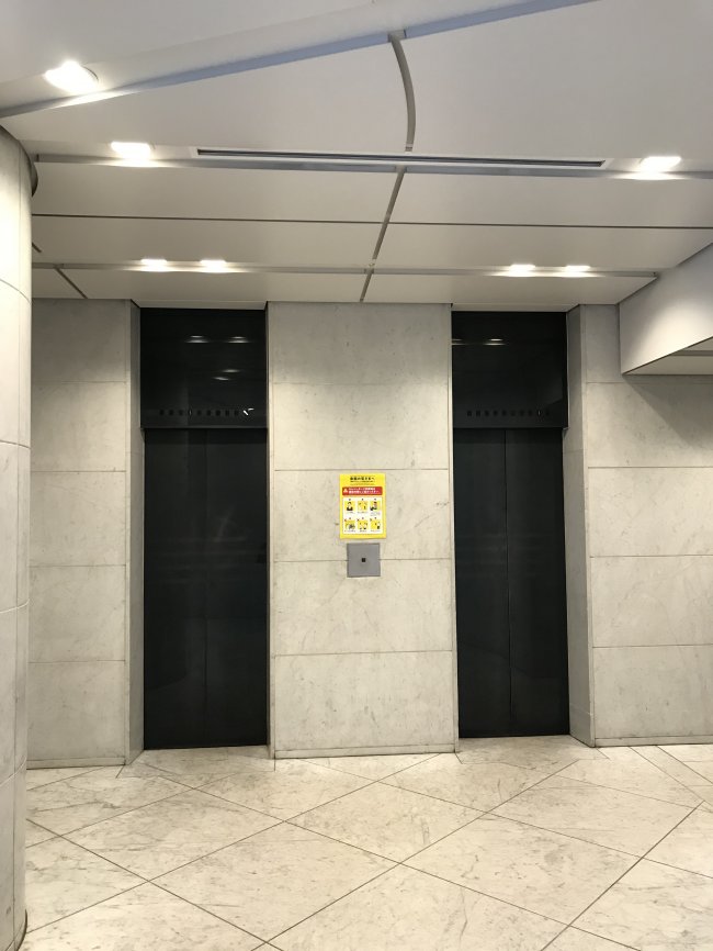大滝ビル-エレベーター