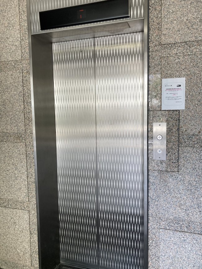 マツラビル-エレベーター