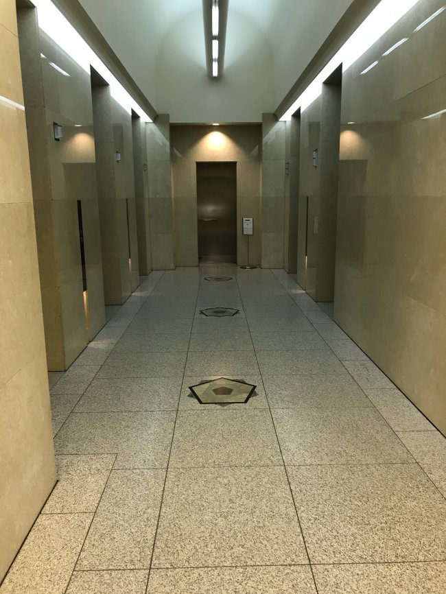 五十嵐ビル-エレベーター