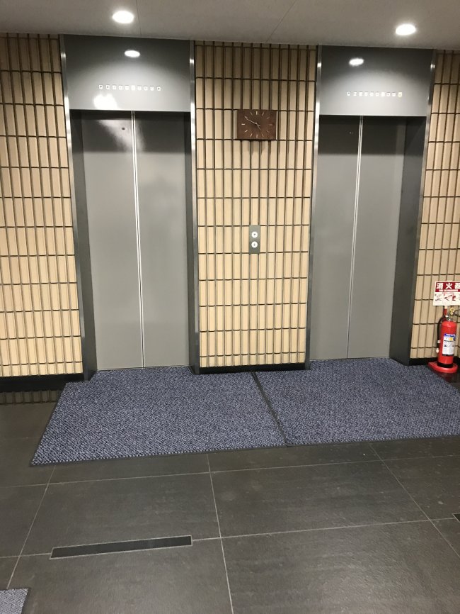 中野ビル-エレベーター