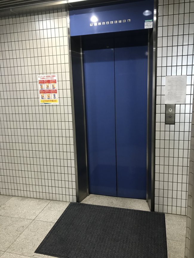 第2AKビル-エレベーター