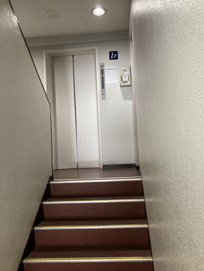 島倉田町ビル-エレベーター