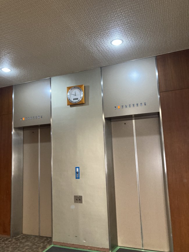 日本女子会館ビル-エレベーター