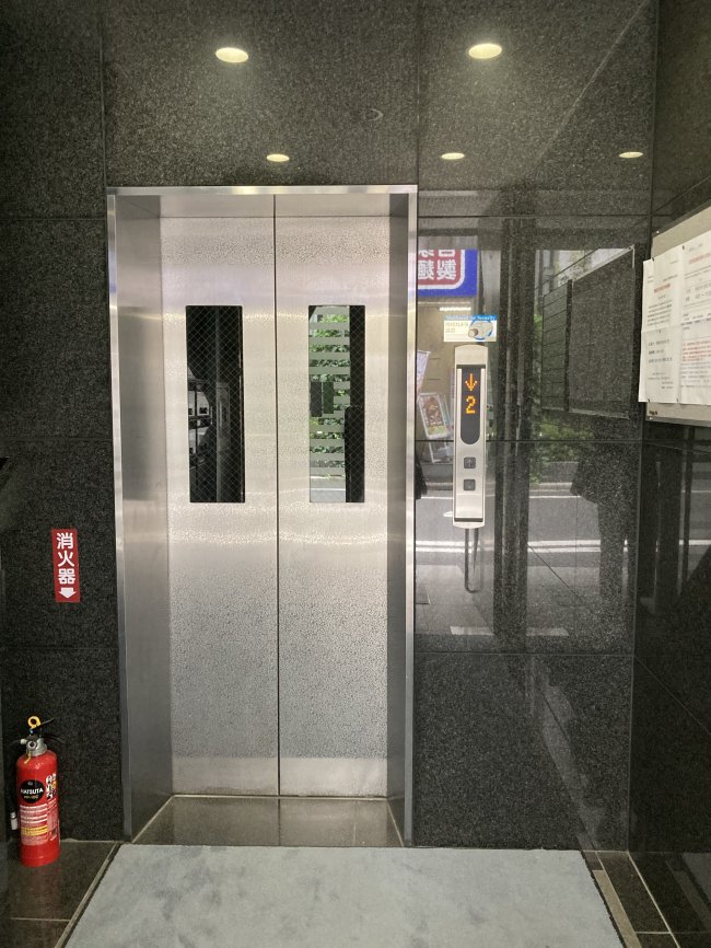 宮川ビル-エレベーター
