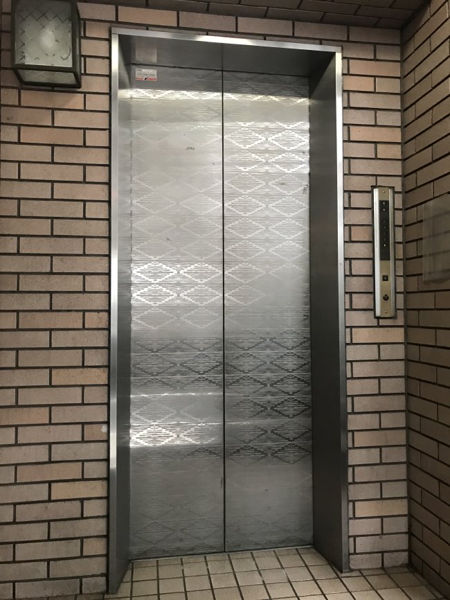 鍋島ビル-エレベーター
