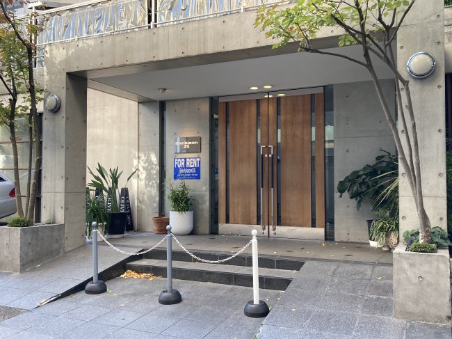 Barbizon25ビル-エントランス