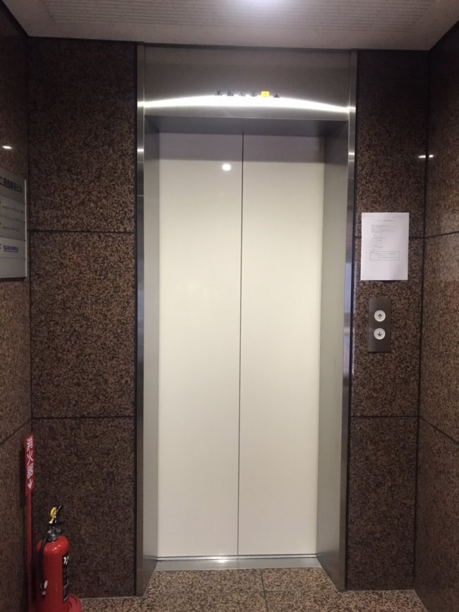 綿工連西麻布ビル-エレベーター