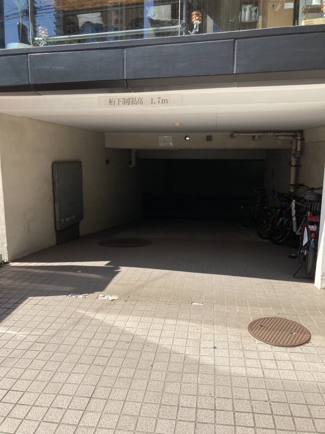 西麻布ソニックビル-駐車場