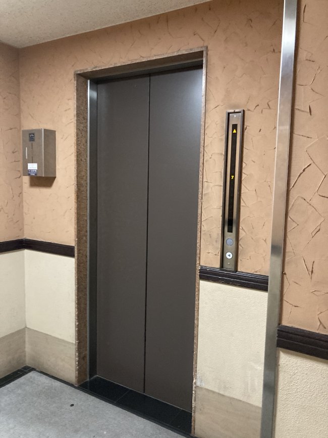 麻布霞町マンション-エレベーター