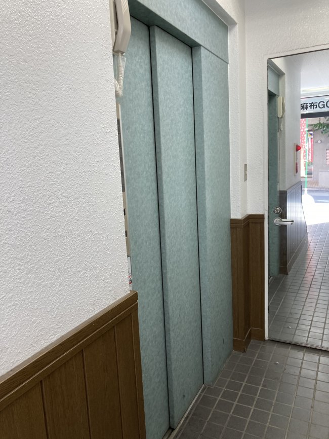 西麻布GCビル-エレベーター