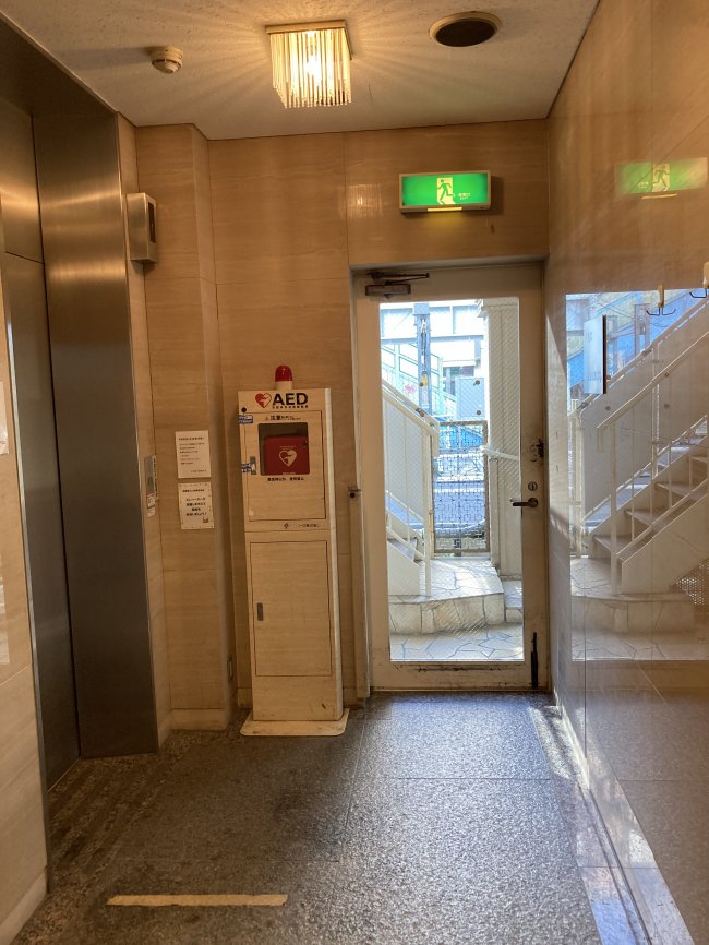 西新橋ホームビル-エレベーター