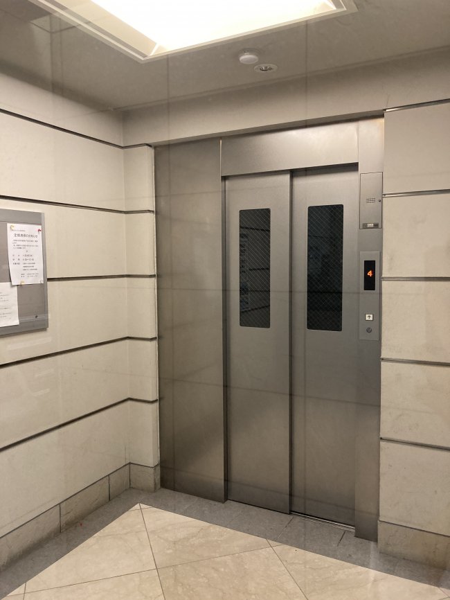南青山コンパウンドビル-エレベーター