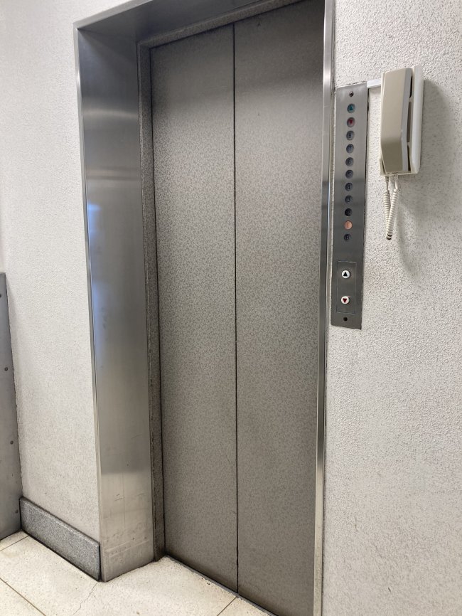六本木インターナショナルビル-エレベーター