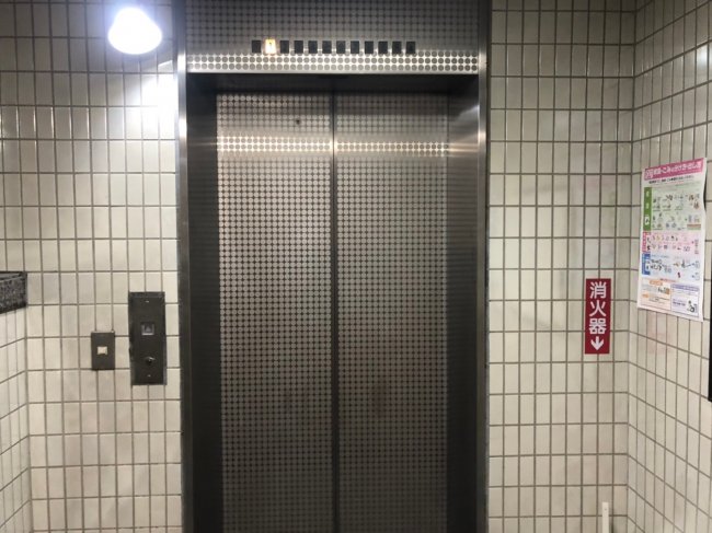 大久保ビル-エレベーター