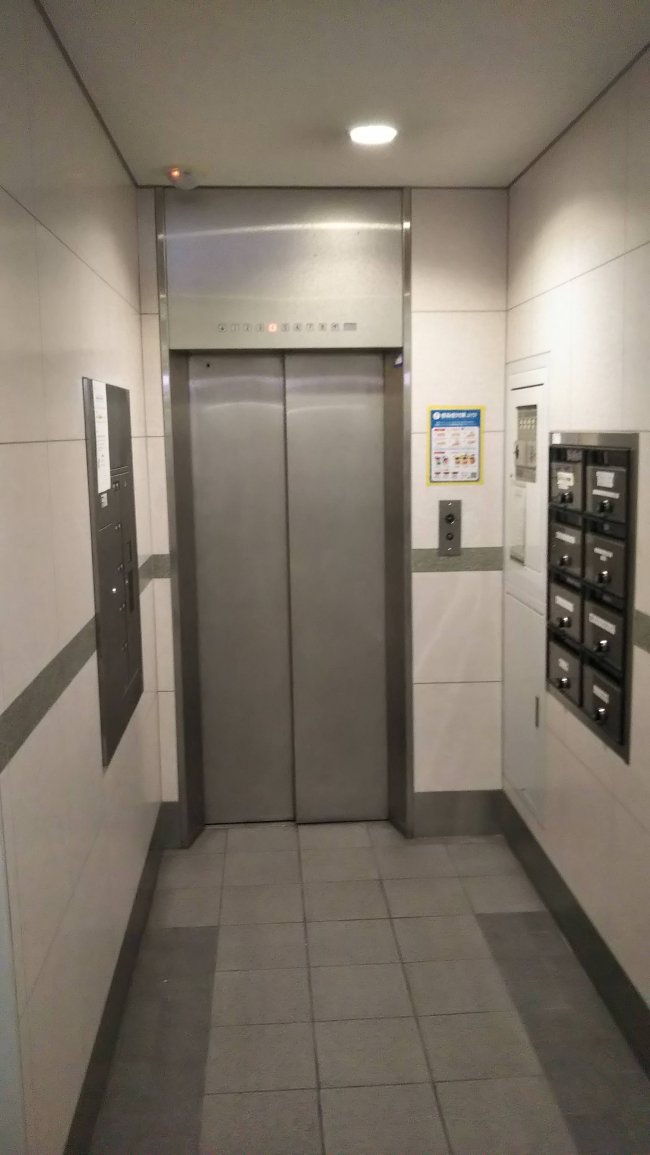 東五反田I-Nビル-エレベーター