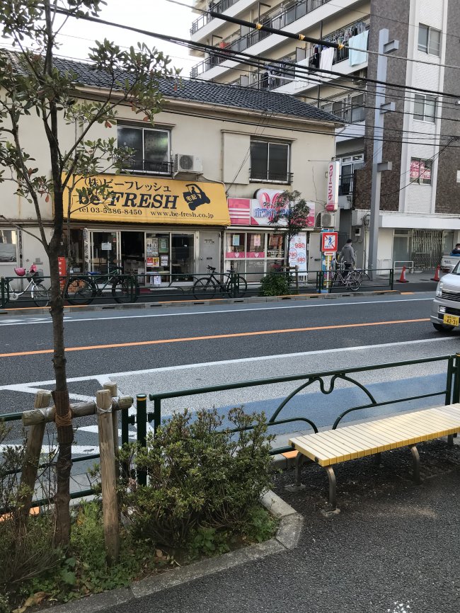 上高田ロイヤルビル-沿線