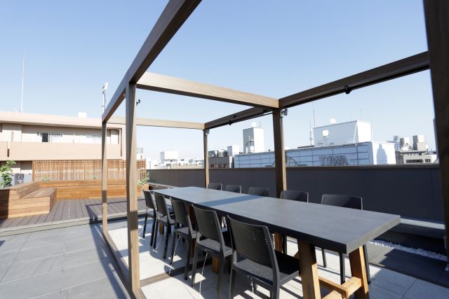 THE WAVES AKIHABARAビル