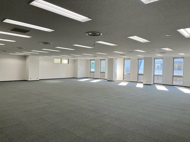 白揚ビル