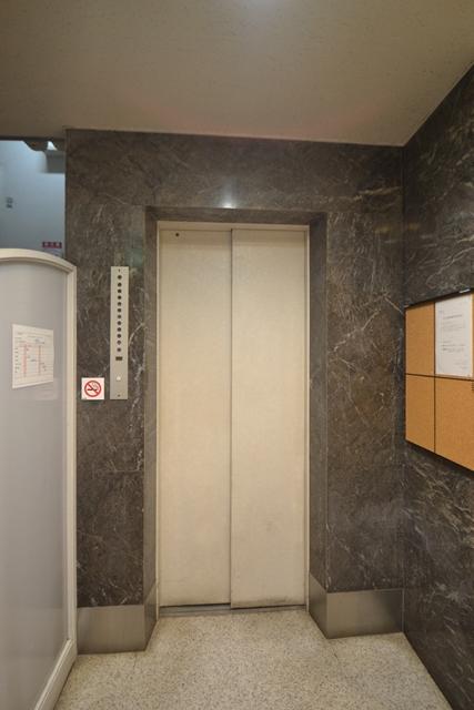 数寄屋ビル