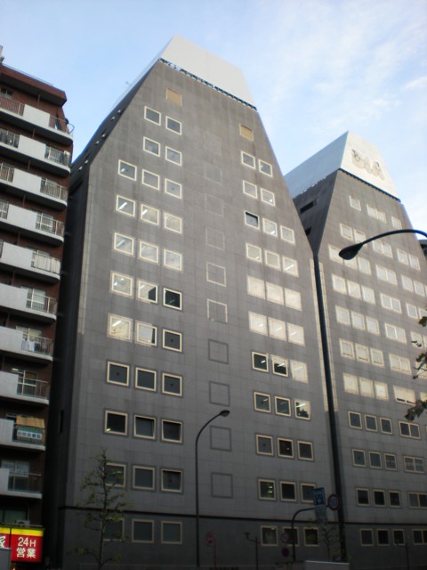 ラ・ベルティ新宿ビル