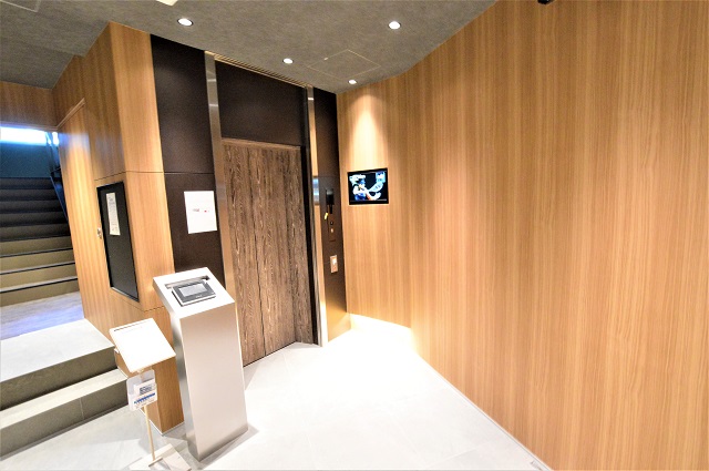 日本綜合地所サンワールドビル