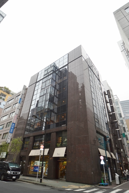 上一ビルディング