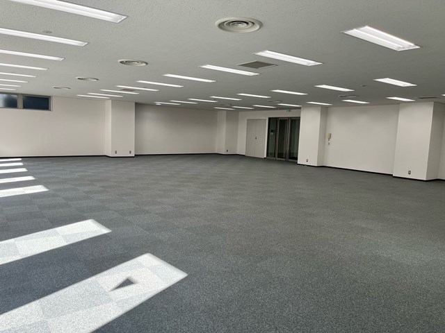 白揚ビル